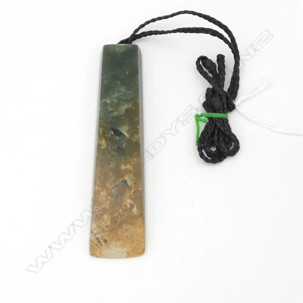 RAUKARAKA POUNAMU HEI TOKI (with woven cord) L.105mm Image 1++