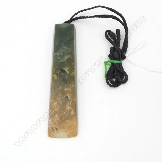 RAUKARAKA POUNAMU HEI TOKI (with woven cord) L.105mm