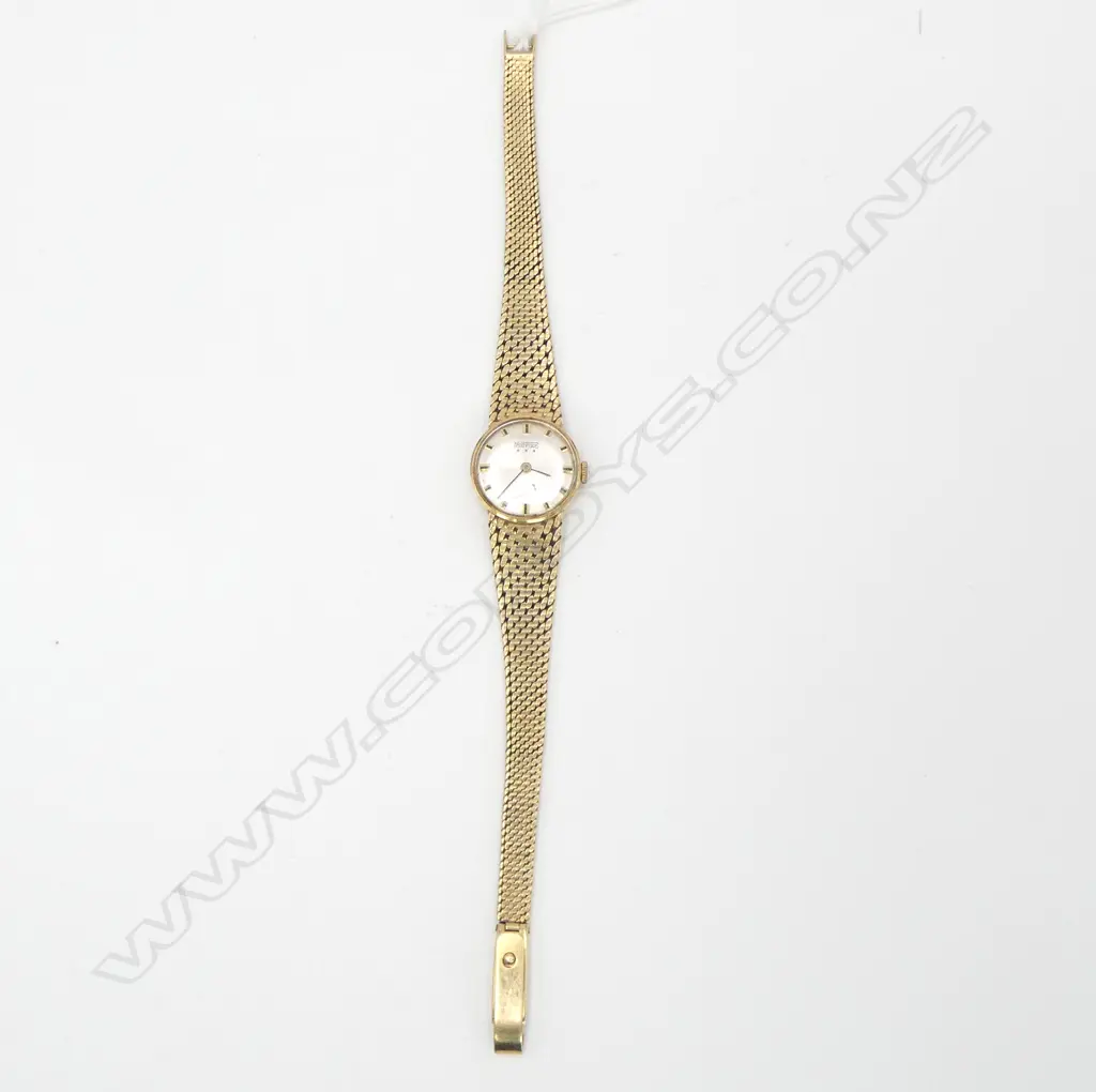 1970'S LADIES UHTRA 14ct YELLOW GOLD case & strap WRISTWATCH  Running 29.8gms Image 1++