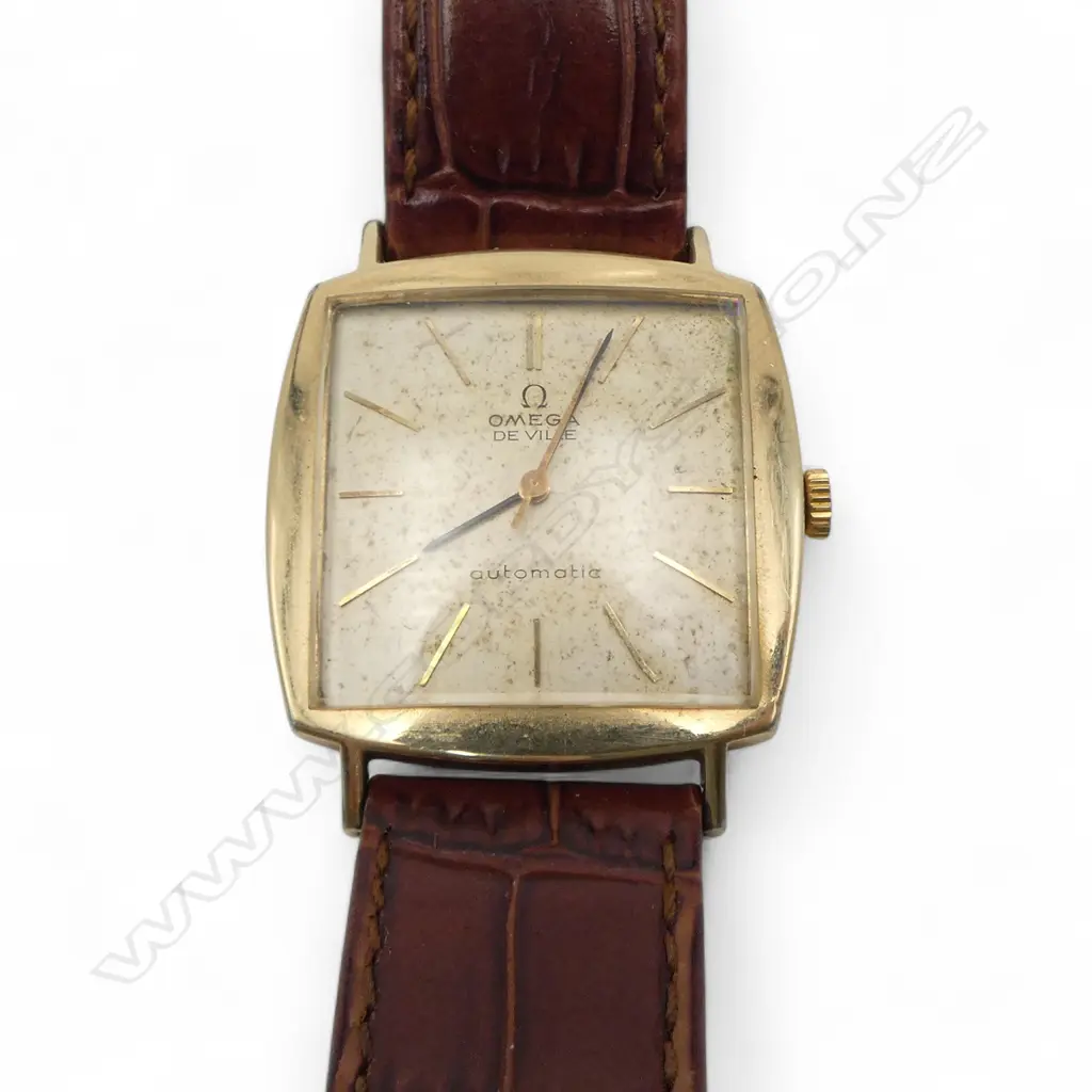 VINTAGE OMEGA GOLD PLATE GENT'S WRISTWATCH running Image 1++