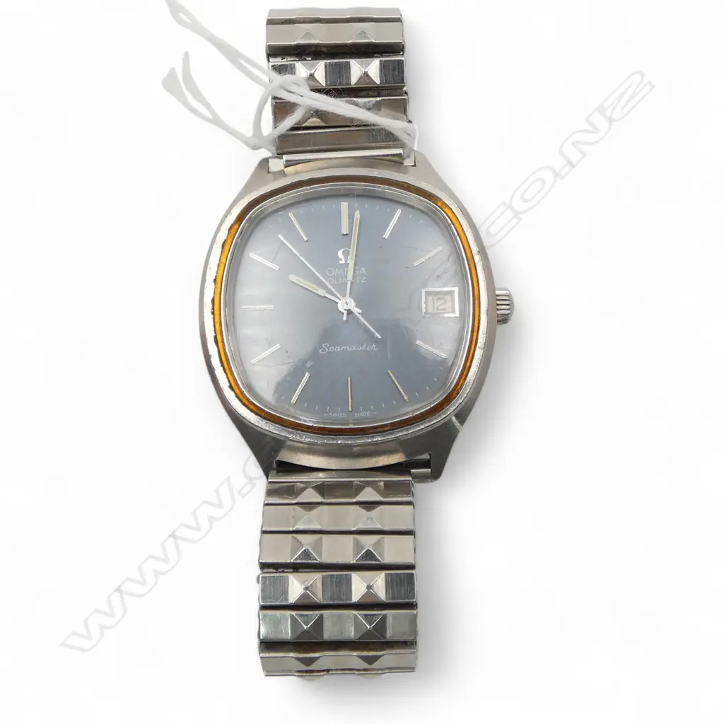 VINTAGE OMEGA QUARTZ SEAMASTER GENT'S WRIST WATCH in box with papers. Purchase certificate dated 1981. Not running Image 1++