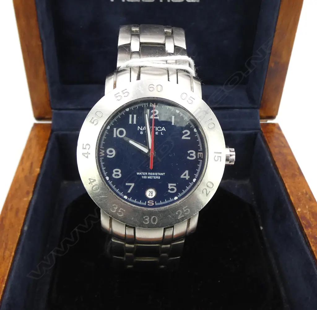VINTAGE NAUTICA STEEL DIVE WATCH 08509G original strap  Image 1++