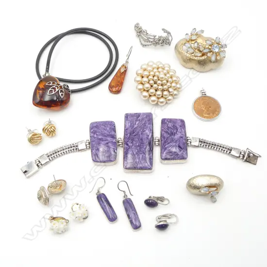 SILVER BRACELET WITH PURPLE & COSTUME JEWELLERY; EARRINGS/HALF PENNY/BROOCHES/AMBER  ETC