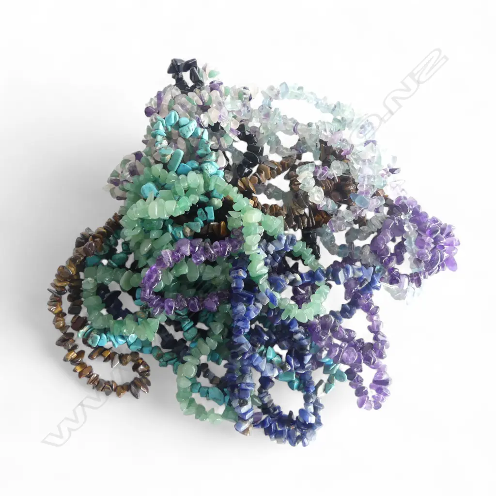 8 GEMSTONE NECKLACES Image 1++