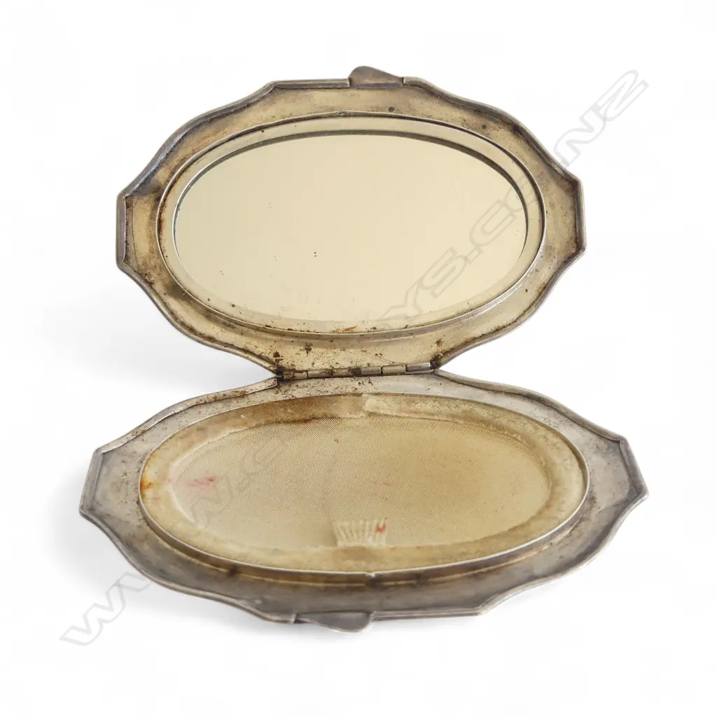 SILVER ART DECO LGE COMPACT with internal mirror 87gms Image 1++