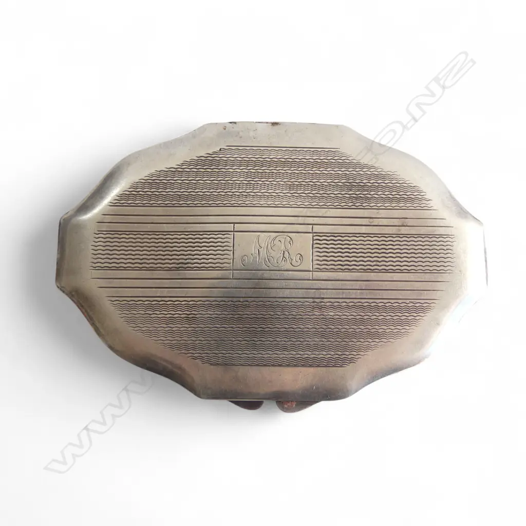 SILVER ART DECO LGE COMPACT with internal mirror 87gms Image 1++