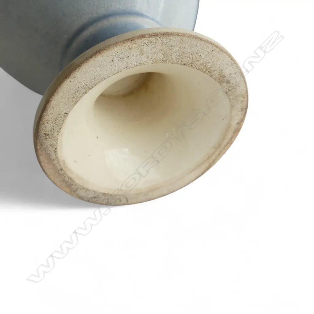 2 HANDLED SATSUMA VASE ON STAND H330MM Image 1++