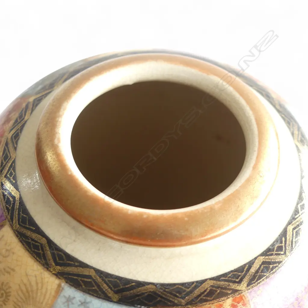 VINTAGE SATSUMA VASE FUJI SCENE H230MM Image 1++