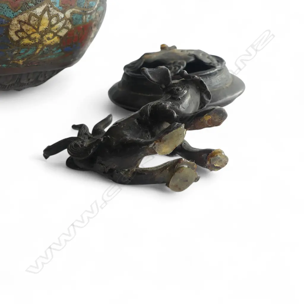 VINTAGE CHINESE BRONZE & CLOISONE LIDDED INCENCE BURNER DIA200MM FINIAL & FOOT NEEDS REPAIRING Image 1++