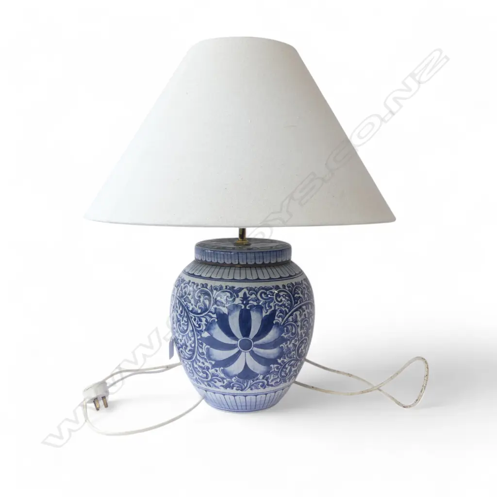 B/W CERAMIC TABLE LAMP H.600mm Image 1++