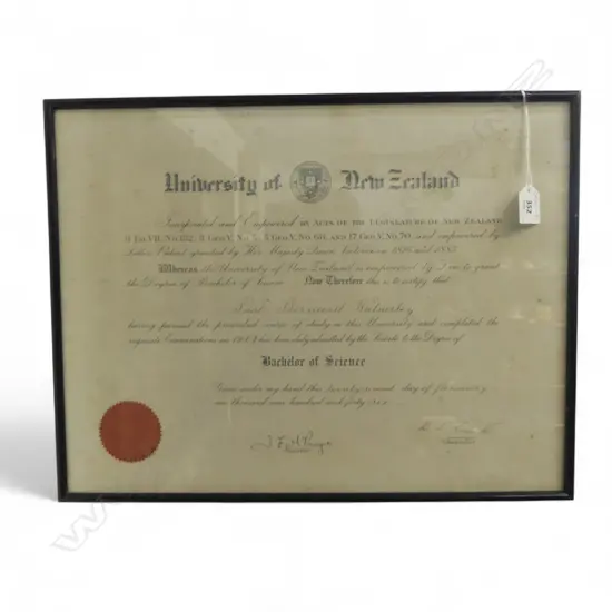 BACHELOR OF SCIENCE DEGREE ‘PAUL BERNARD WALMSLEY’ 490x375mm