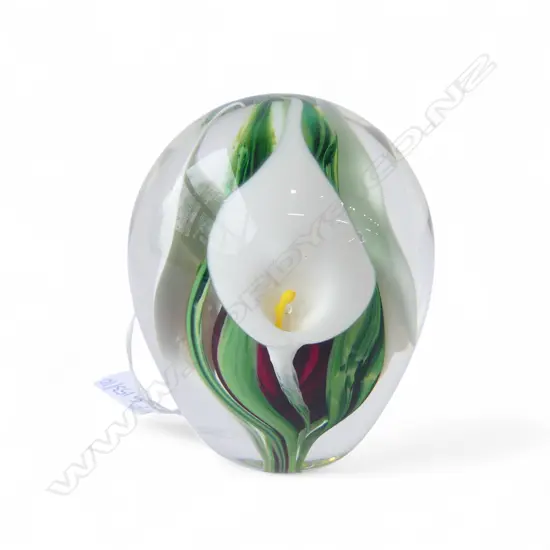 PETER RAOS LILY ART GLASS PAPERWEIGHT, 1996 H.95mm