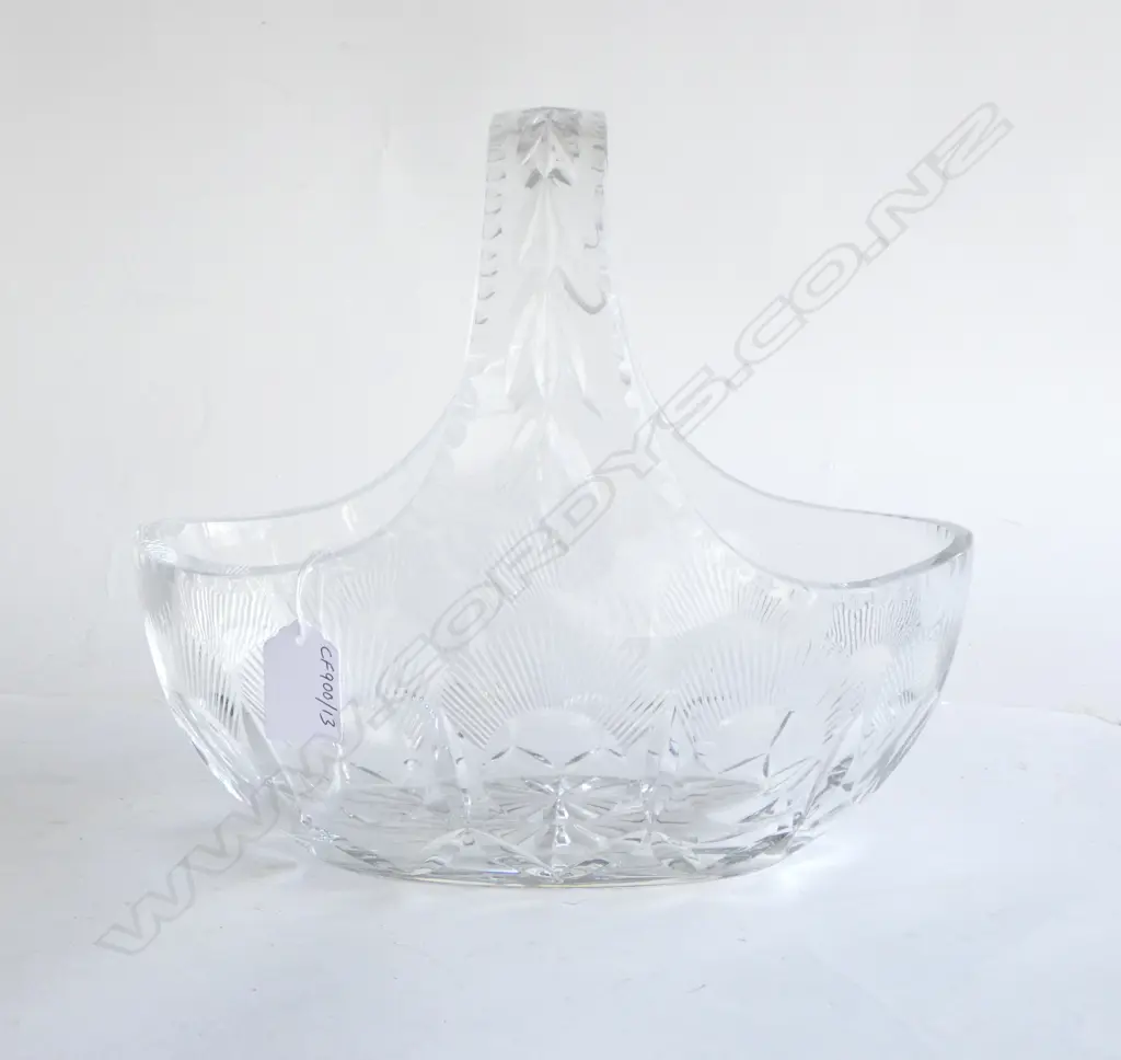 LARGE VINTAGE CUT CRYSTAL BASKET, L.265MM H.240MM Image 1++