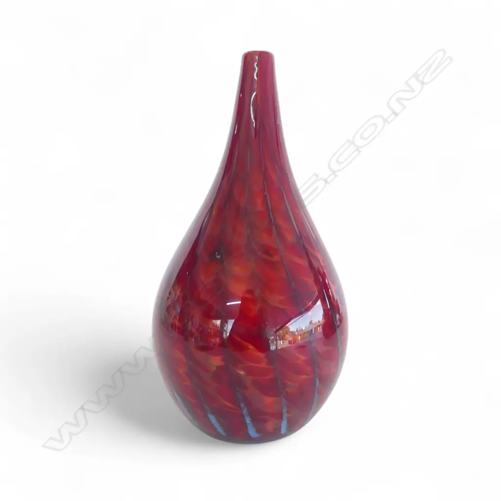 GARRY NASH RED ART GLASS VASE '16 H.220mm Image 1++