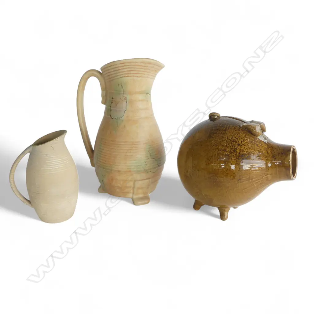 1 BESWICK JUG 488 (260mm) & SMALL ART DECO JUG AND 1 GLAZED PIG POTTERY (170MM), REPAIRS Image 1++