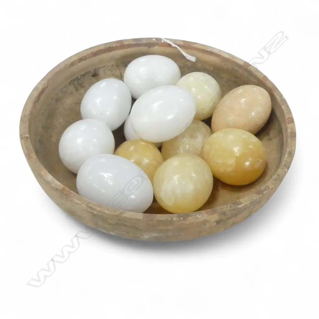 12 QUARTZ STONE EGGS IN TERRACOTTA BOWL 180mm dia Image 1++