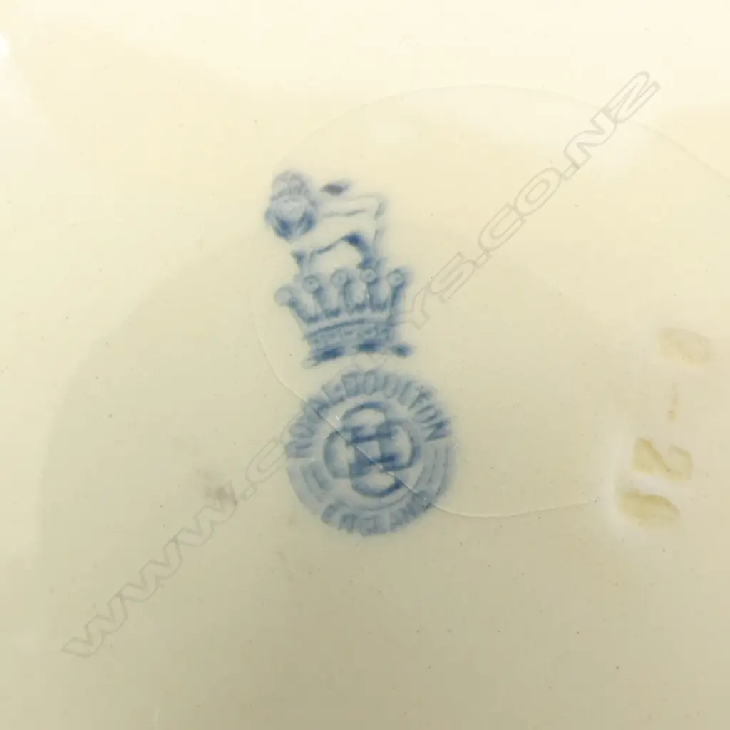 Bisque KEWPIE DOLL & DOULTON PAN PLATE Dia.190mm Image 1++