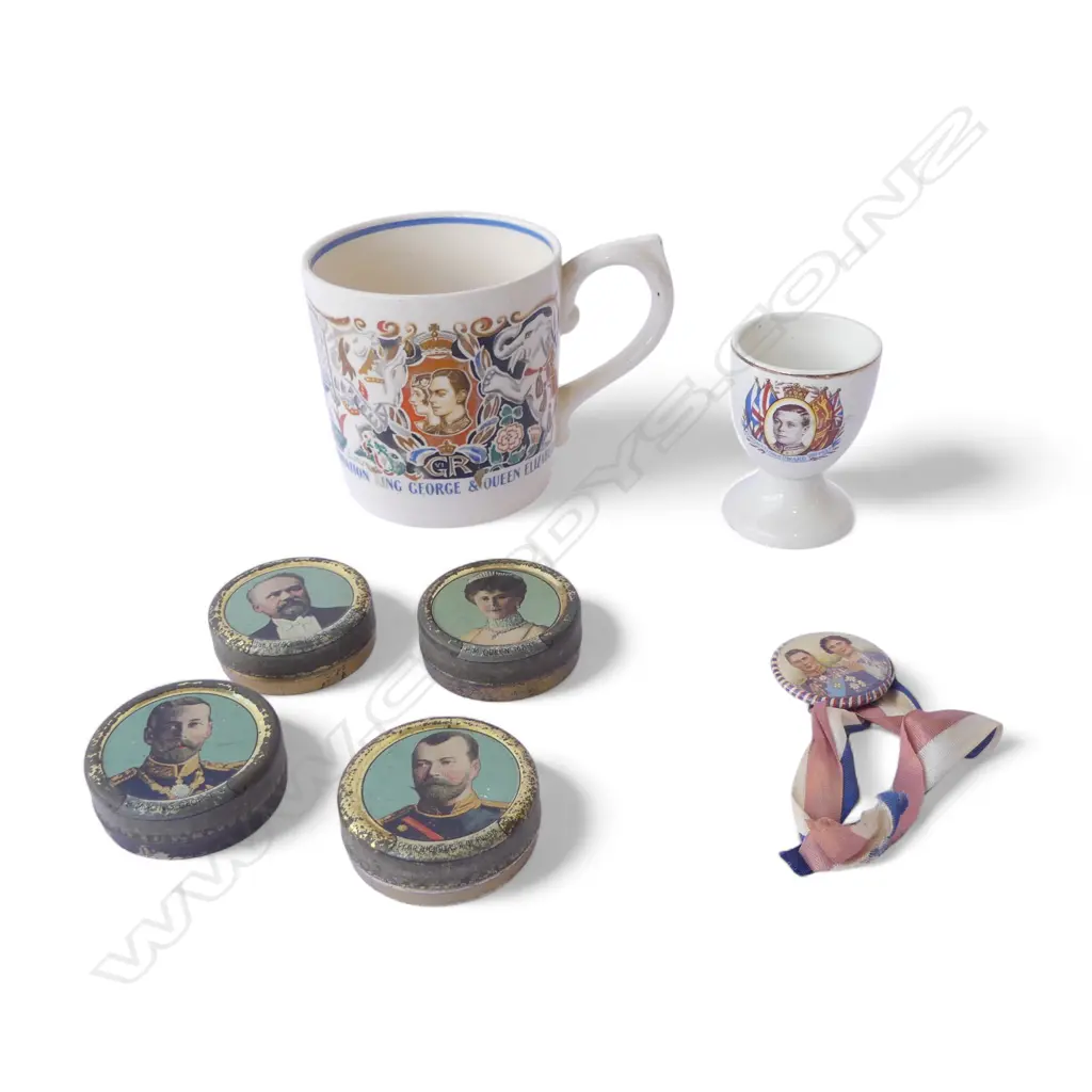 KING GEORGE ROYALTY CORONATION LAURA KNIGHT MUG, 4 TINS, EGG CUP & BADGE Image 1++