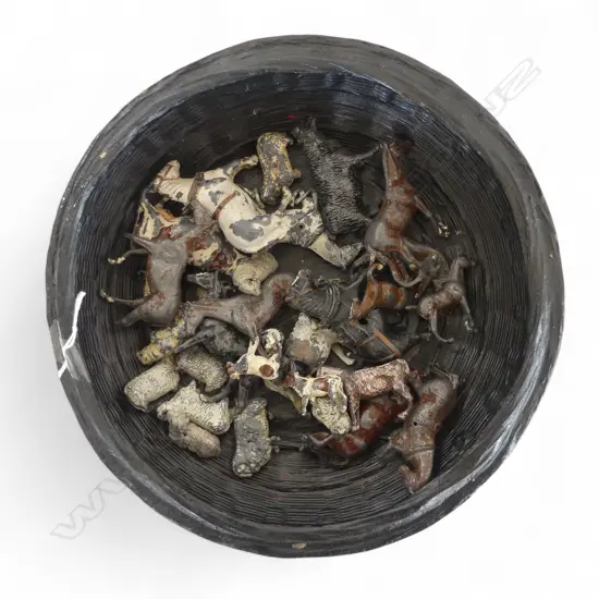 ORIENTAL LACQUER BASKET 275mm dia + VINTAGE TOY METAL ANIMALS 