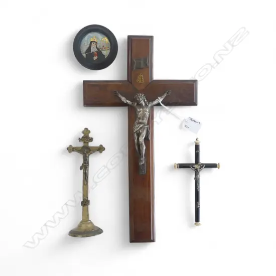 3 VINTAGE CROSSES H.400mm + SMALL FRAMED DEPICTION OF MARY