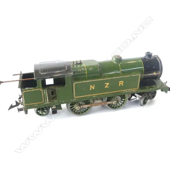 RARE c1930'S HORNBY O gauge NZR GREEN CLOCKWORK 4-4-2 TRAIN ENGINE