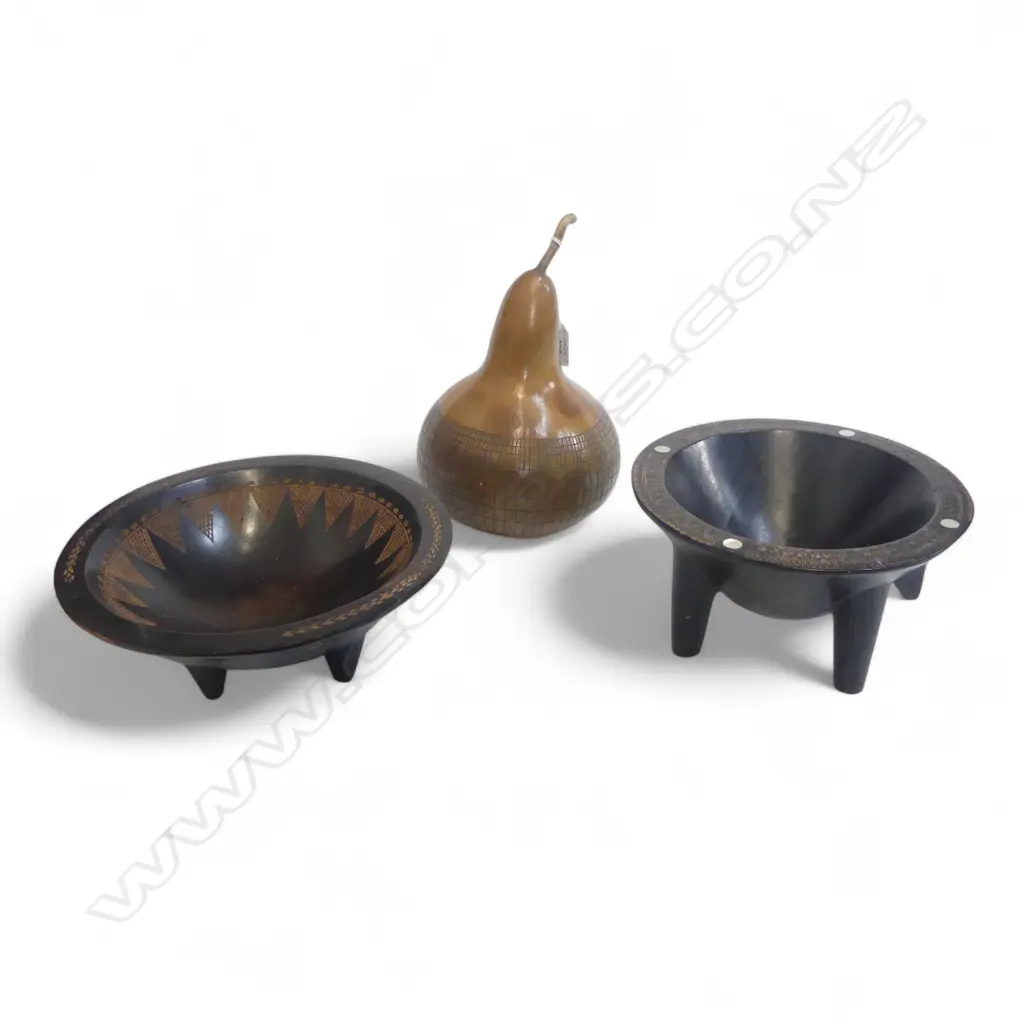 2 KAVA BOWLS 250mm dia + GOURD Image 1++