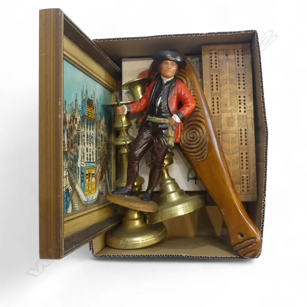 ASST. ITEMS; RESIN GOLFER, PR CANDLESTICKS, PATU, DMZ WIRE FENCE PLAQUE, ART ETC Image 1++