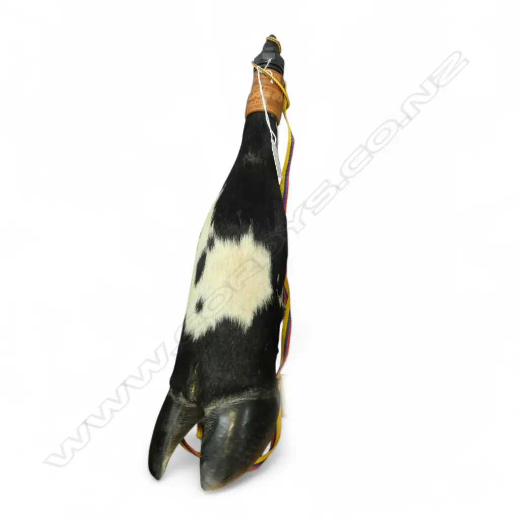 VINTAGE COW HOOF DECANTER 'MONSERRAFE BOGOTA COLOMBIA' L.440mm Image 1++
