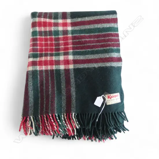 VINTAGE NZ WOOL ‘KAIAPOI’ TRAVEL RUG EXCELLENT CONDITION DARK GREEN/RED, L.1900MM W.1380MM
