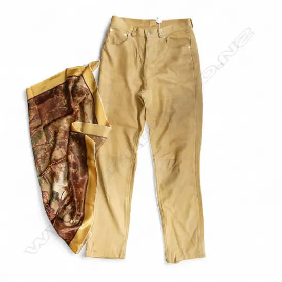 PR VINTAGE RALPH LAUREN WOMENS LEATHER TROUSERS + SCARF w. HAND ROLLED HEM