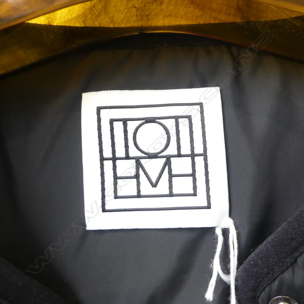 BLACK QUILTED TOTEME JACKET SZ XS Image 1++