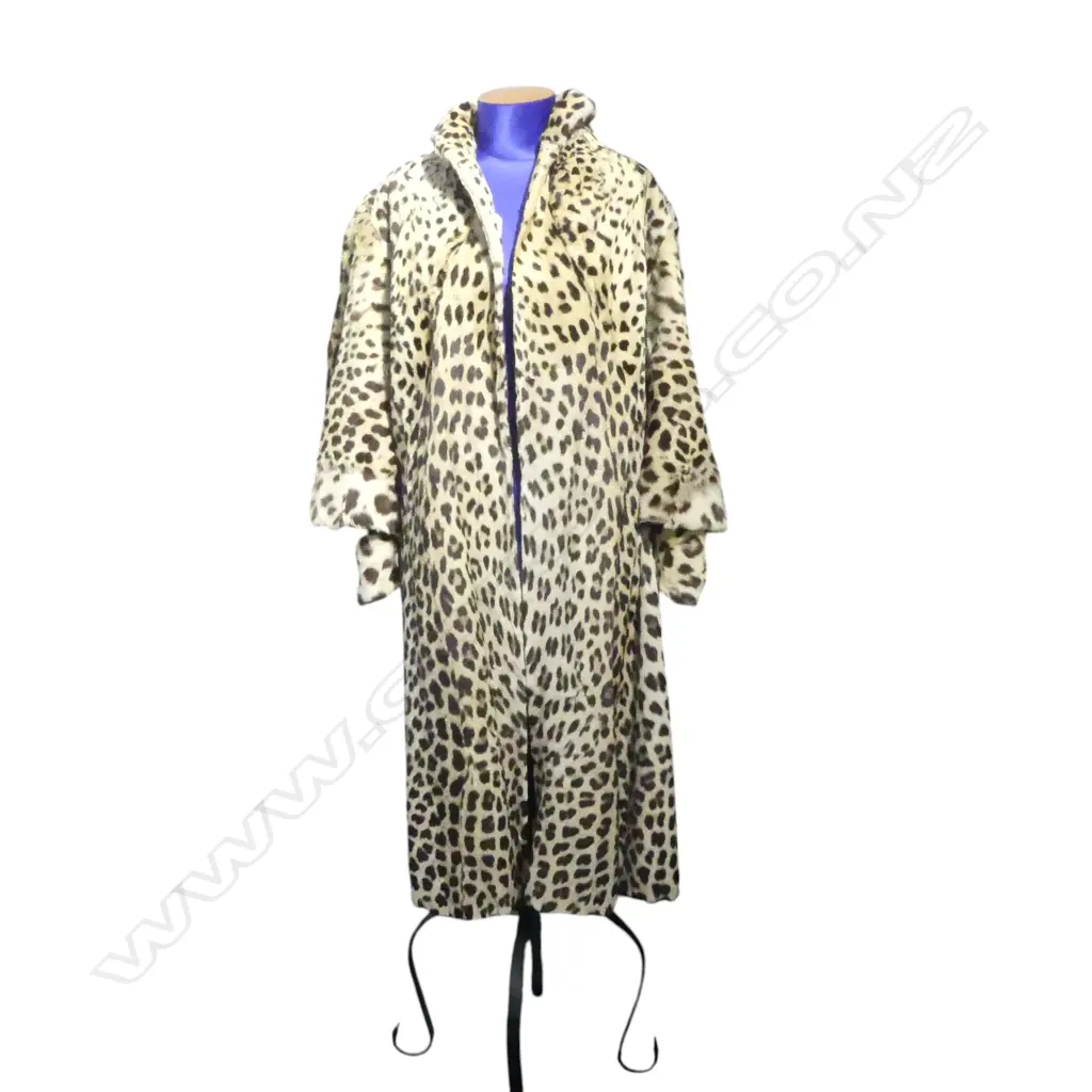 VINTAGE GENUINE LEOPARD FUR COAT with provenance... Image 1++