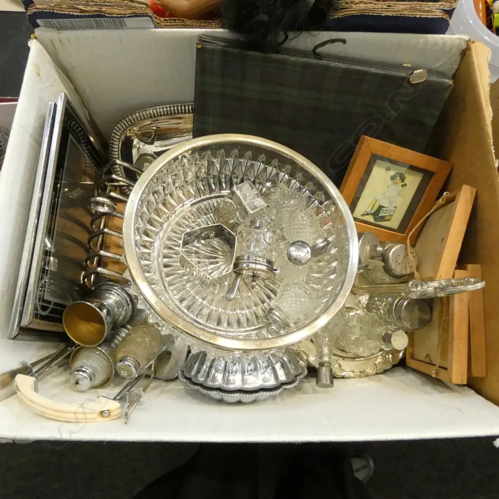 ASST. EPNS, PHOTO FRAMES ETC Image 1++