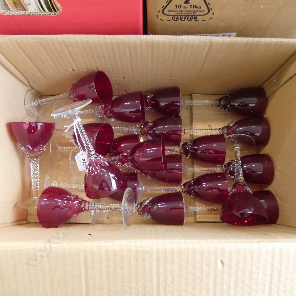 20 RED DRINKING GLASSES H.135mm Image 1++