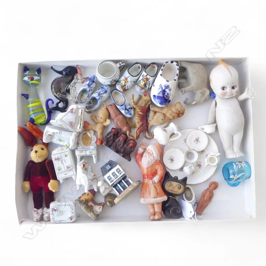 ASSTD, COLLECTIBLES VINTAGE MINIATURES, TOYS ETC Image 1++