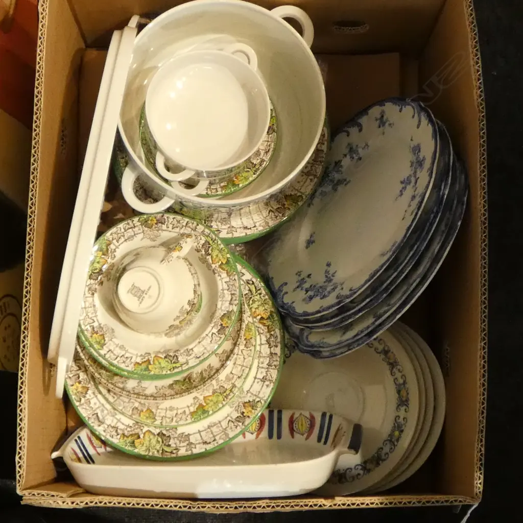 ASST. CHINA; SPODES BYRON, VILLEROY & BOCH 'CADIZ', ETC Image 1++