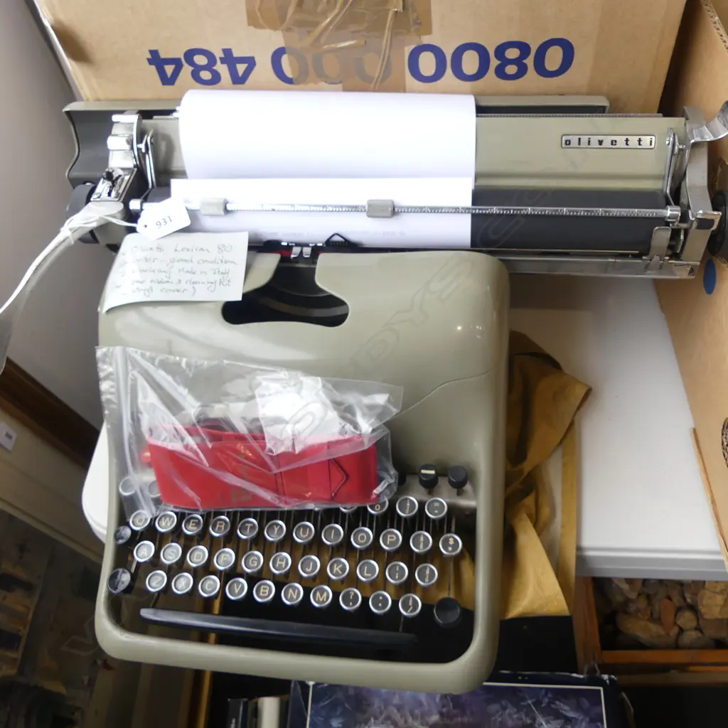 OLIVETTI LEXICON 80 TYPEWRITER, WORKING Image 1++