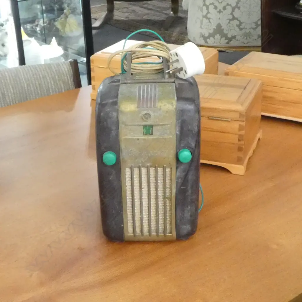 ENAMEL COOKWARE, HOHNER ACCORDION, GLUBRANSEN 'FRIDGE' RADIO ETC Image 1++