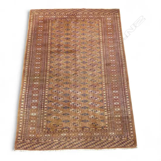 HAND KNOTTED WOOL PILE RUG 1860x1300mm