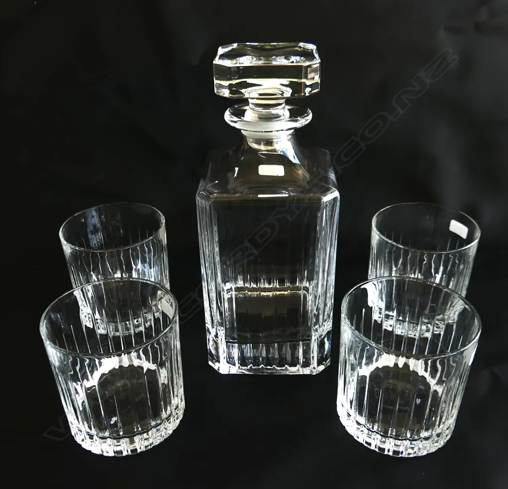 ROYAL DOULTON CRYSTAL WHISKY SET DECANTER & 6 TUMBLERS AS NEW IN BOX Image 1++