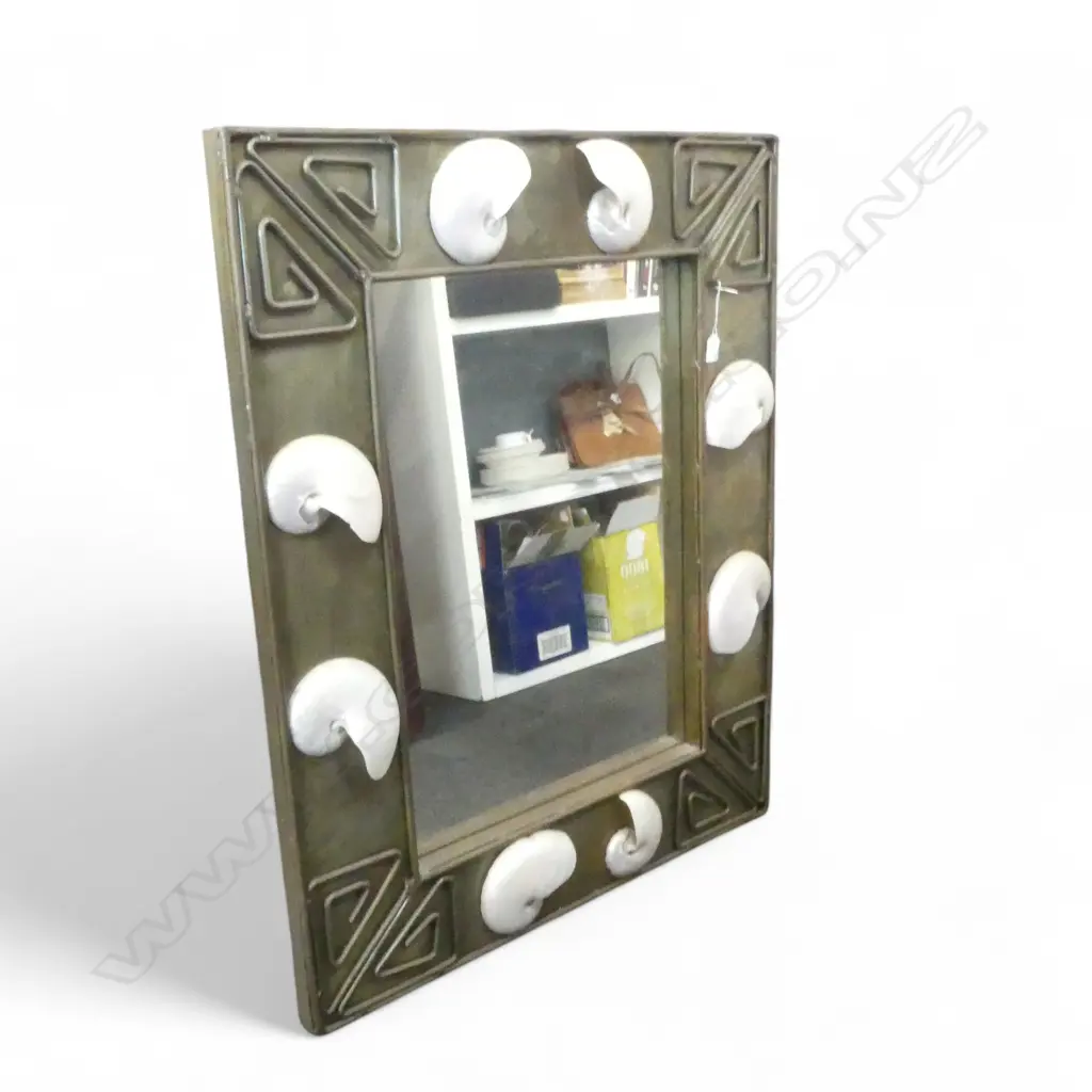 MIRROR, METAL FRAME w. NAUTILUS SHELLS 1000x805mm Image 1++