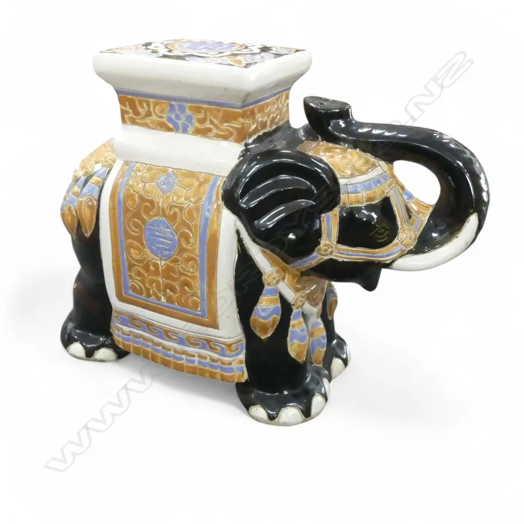 BLACK ELEPHANT STOOL H.440mm Image 1++