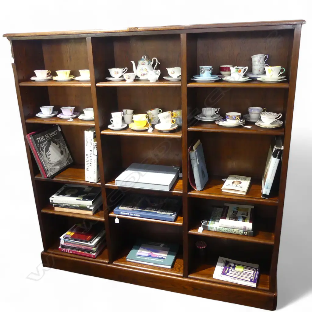QUALITY CUSTOM MADE OAK BOOKCASE - SEFTON POWRIE OR SIMILAR - 12 FLEX SHELVES, 3 FIXED 1745x320x1740mm Image 1++