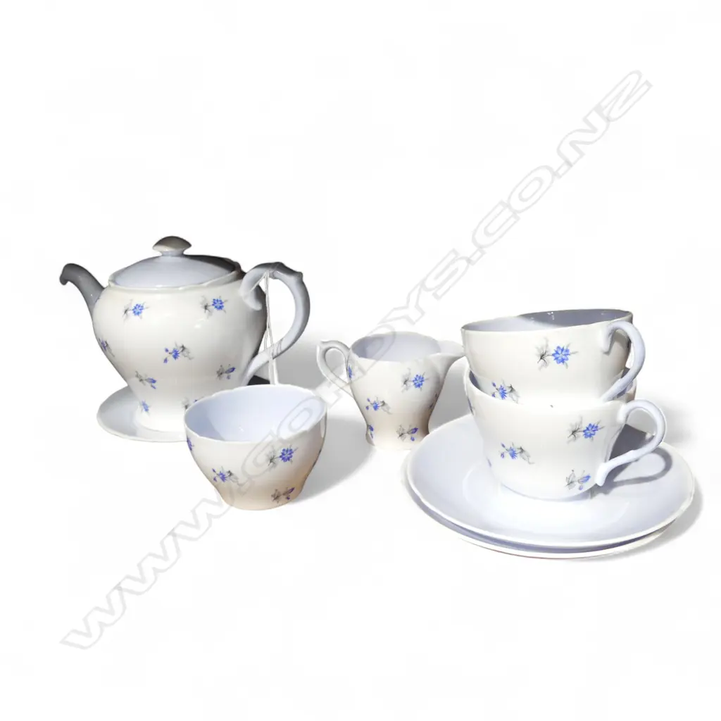 SHELLEY CHINA TEASET TEAPOT C/SUGAR 2CSPS & DISH CORNFLOWER BLUE PAT Image 1++