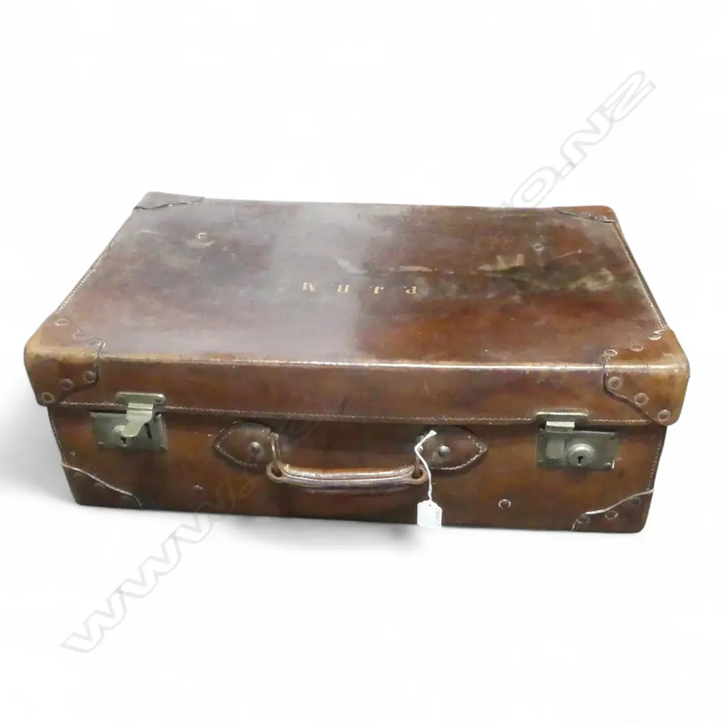 VINTAGE LEATHER TRAVEL TRUNK 610x370x210mm Image 1++