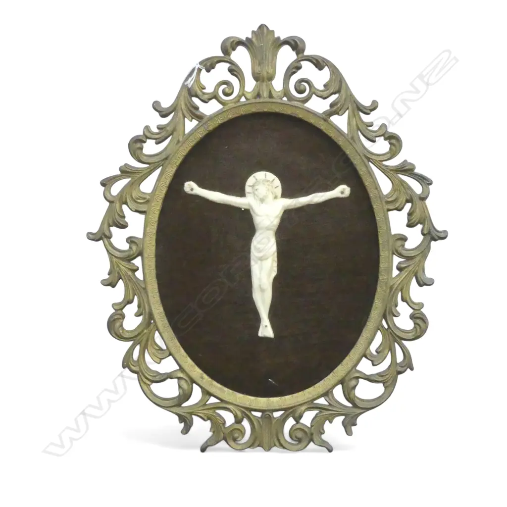 CRUCIFIX IN ORNATE FRAME 420x355mm overall Image 1++