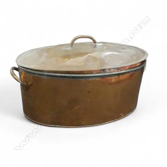 VERY LARGE LIDDED COPPER POT 650x420mm