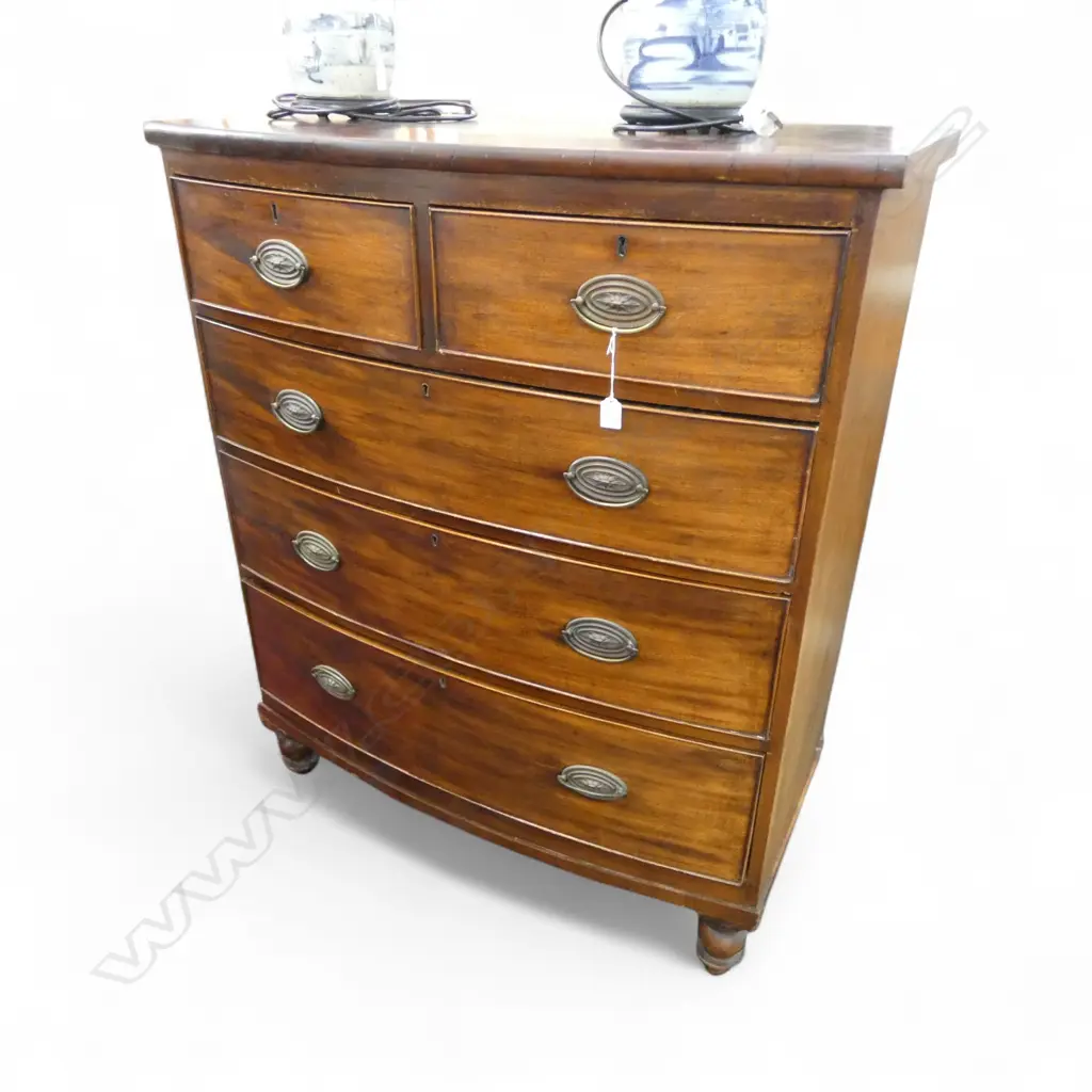 ANTIQUE MAHOGANY BOW FRONT CHEST OF DRAWERS FAULTS 1005x525x1190mm Image 1++