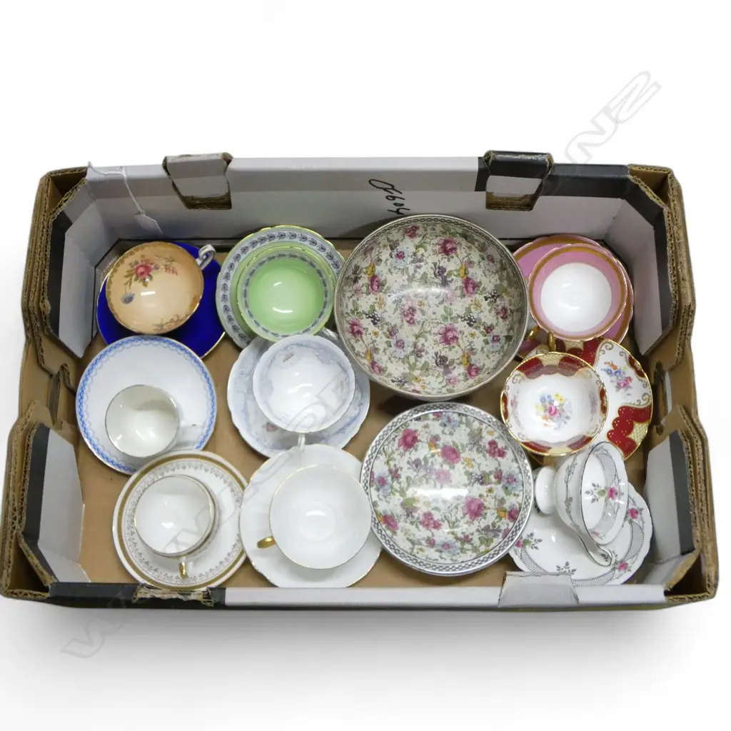 9 SHELLEY CHINA C/SS & 2 SHELLEY AOF BOWLS Image 1++