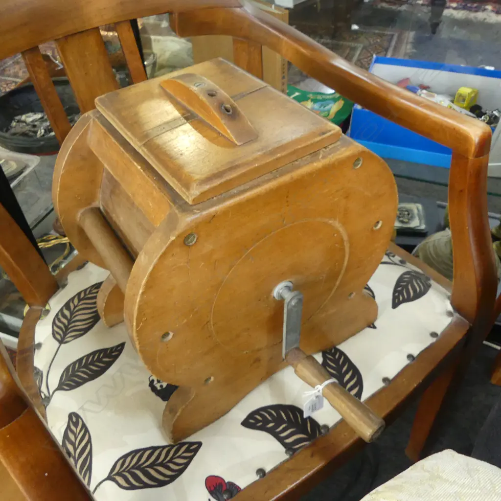 WOODEN BUTTER CHURN H.340mm Image 1++